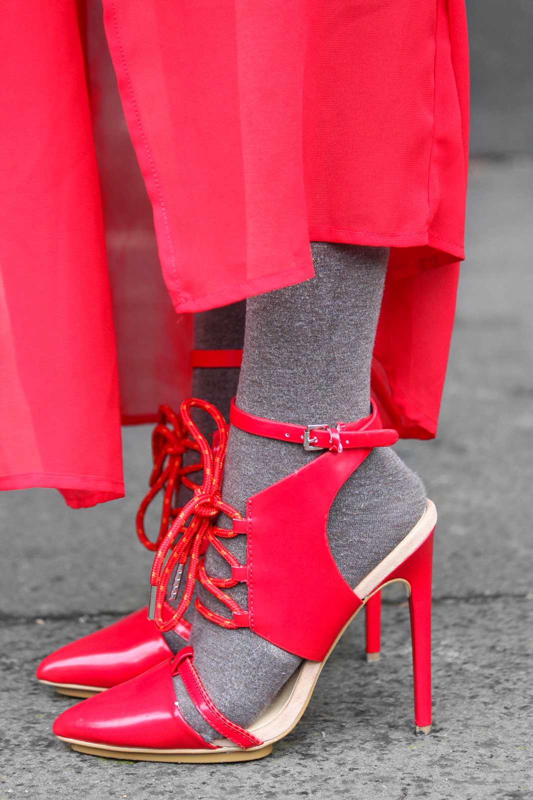 Streetstyle aroung the world Milano - Red dress, JustFab Heels, hat 6