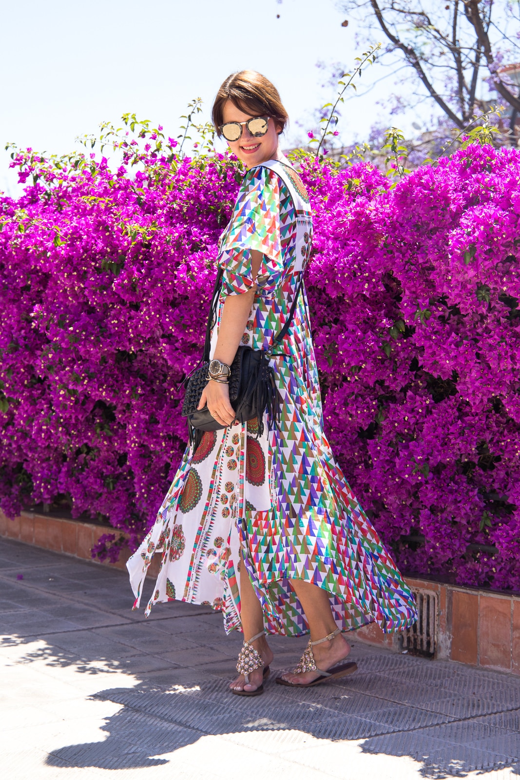 Outfit in Barcelona: Desigual Kleid & Le Specs No Smirking Sonnenbrille