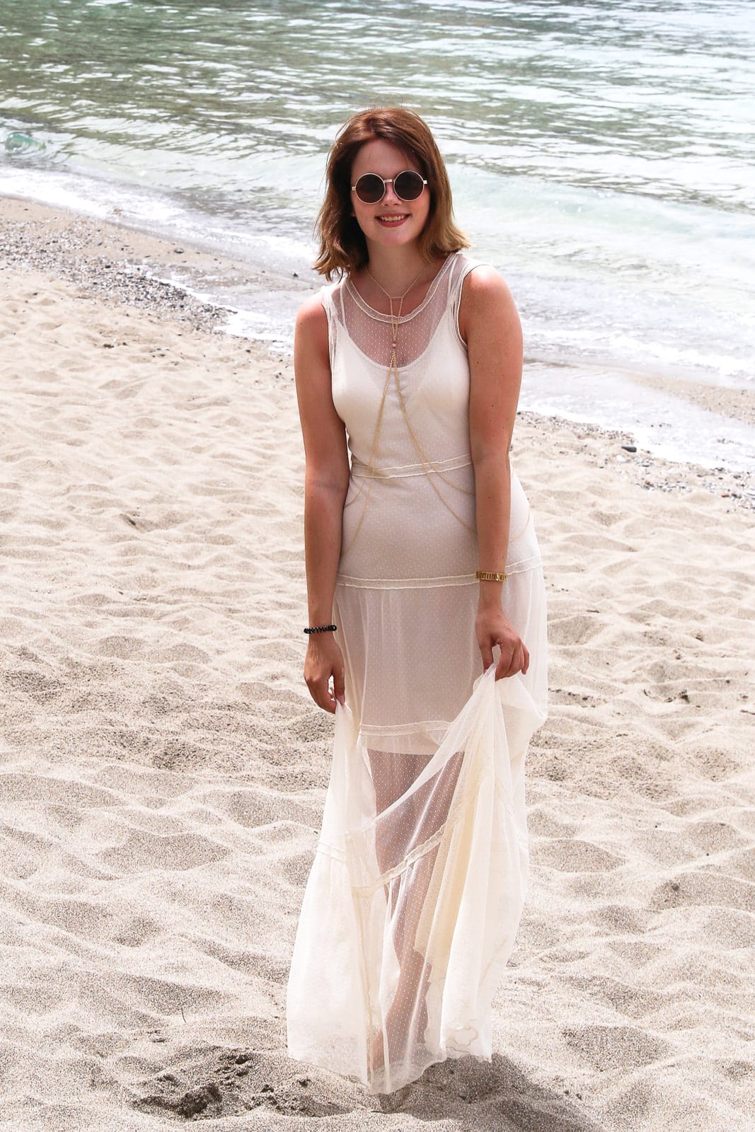 Der Hippie Strand auf Kreta: Guess Maxikleid & Body Chain in Matala