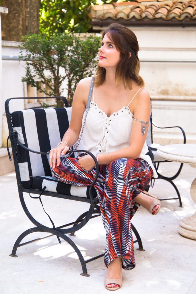 Gemusterte Palazzo Hose & Steve Madden High Heels in Rom