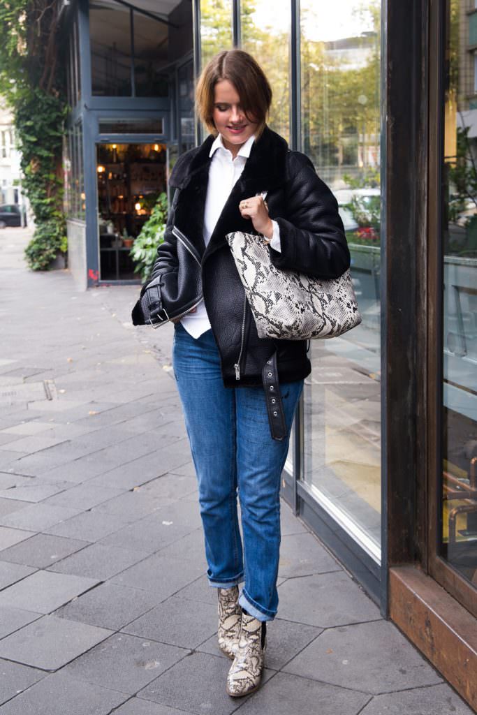 Wie kombiniere ich eine Girlfriend Jeans im Winter?