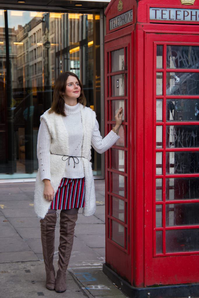 Mit Overknee Boots in London: Winter Sightseeing Look