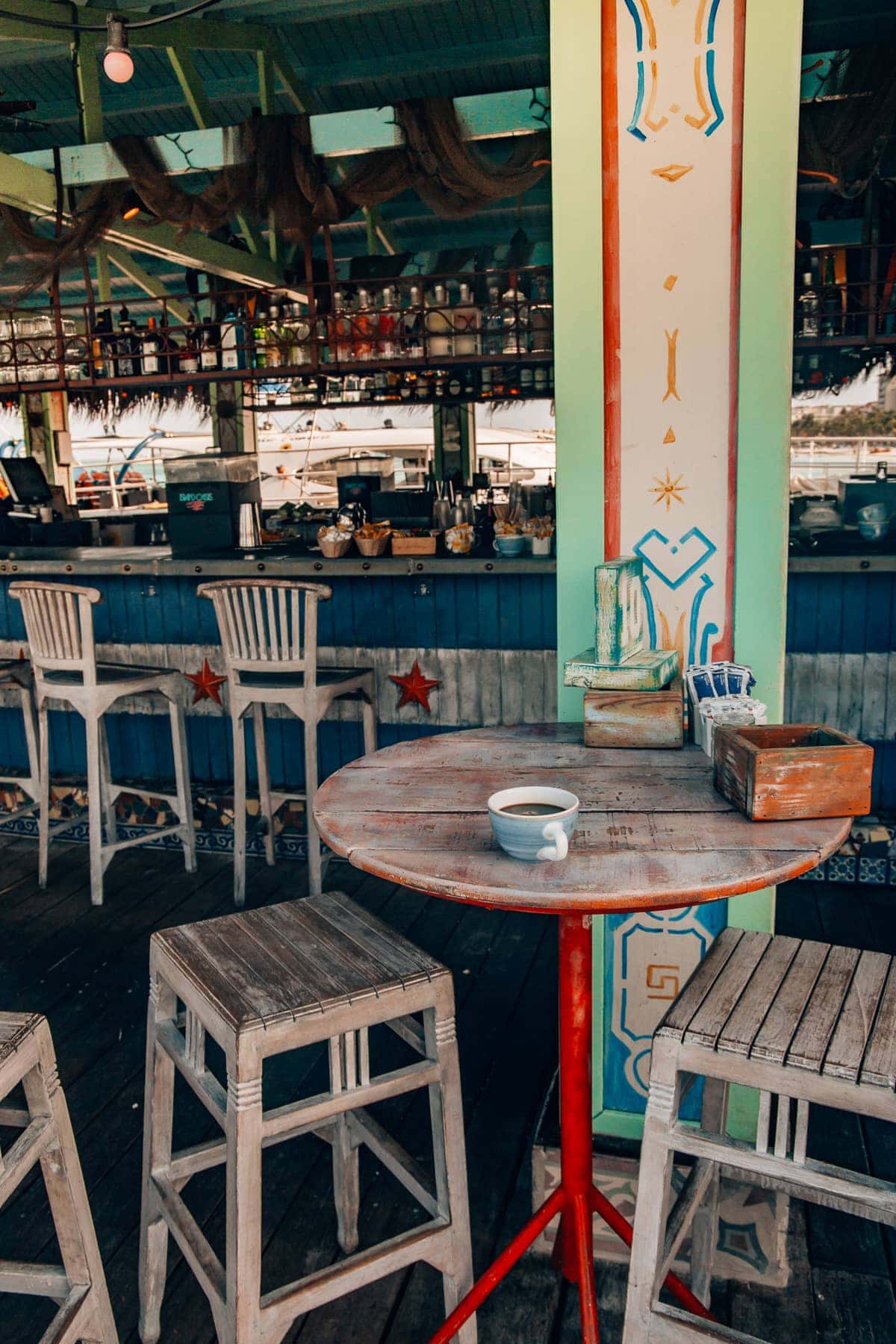 Top Food Spots auf Aruba: Bugaloe Beach Bar